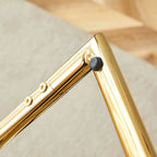 Set di sedie da pranzo in PU, sedie da pranzo nere dal design unico, materiale in PU, abbinate a gambe in metallo dorato (set da 4)