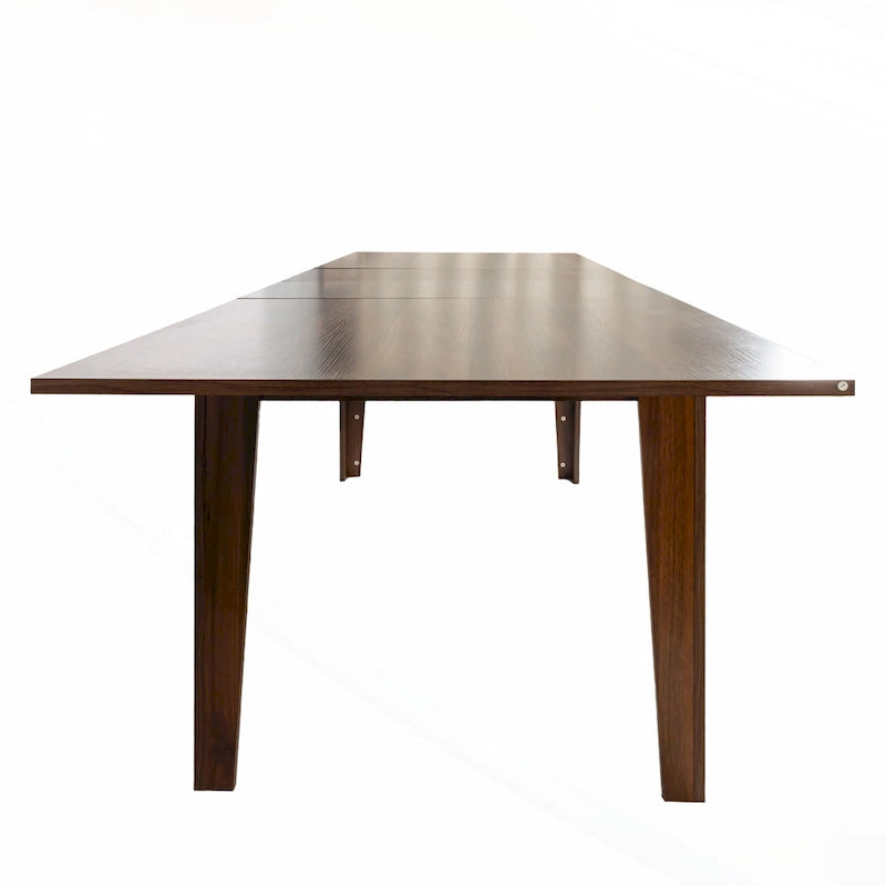 Tavolo da cucina in legno allungabile e versatile per diverse occasioni