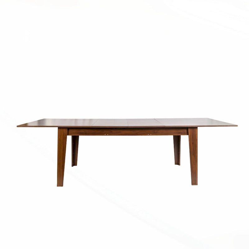 Tavolo da cucina in legno allungabile e versatile per diverse occasioni
