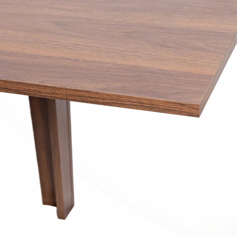 Tavolo da cucina in legno allungabile e versatile per diverse occasioni