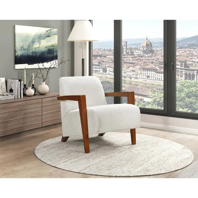 Lussuosa poltrona d'accento in legno massello per soggiorni eleganti