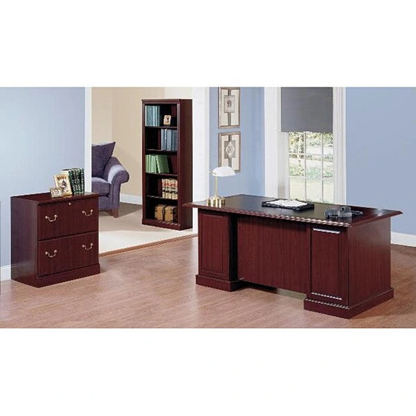 Scrivania direzionale Saratoga, schedario alto e due librerie a 5 ripiani in Harvest Cherry